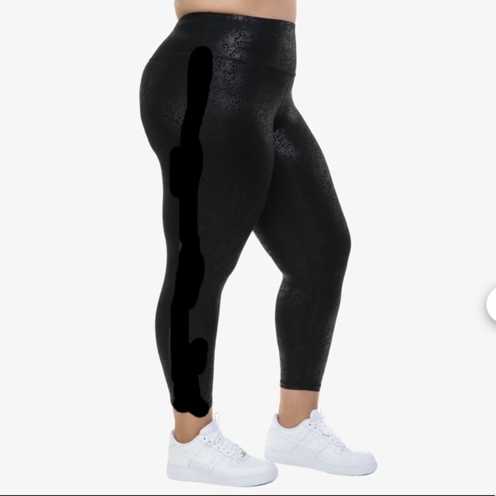 Lola Getts black iridescent high rise leggings